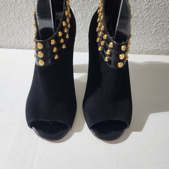 Kat Maconie Black Suede Peep Toe Ankle Booties Gold Studs Zip Heel US 8 EU 39 - Picture 2 of 12
